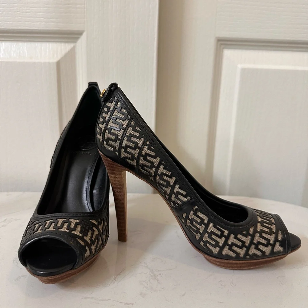 NWOT! Tory Burch Black/Beige Monogram Peep-Toe Pumps!!